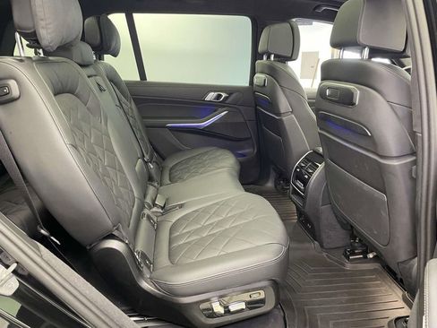 Used 2024 BMW X7 xDrive40i AWD/4WD image 21