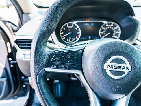 Used 2020 Nissan Altima 2.5 S FWD image 15