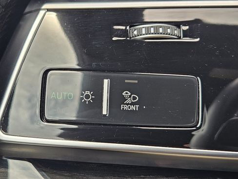 Used 2025 Audi Q8 Prestige AWD/4WD image 13