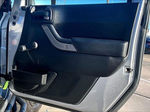 Used 2014 Jeep Wrangler Sport image 23