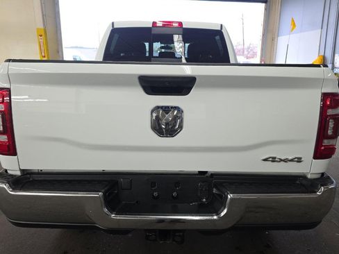 Used 2024 RAM 2500 Tradesman w/ Chrome Appearance Group image 5