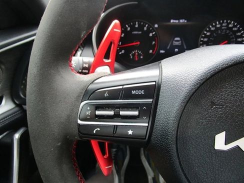 Used 2022 Kia Stinger GT2 AWD/4WD image 26
