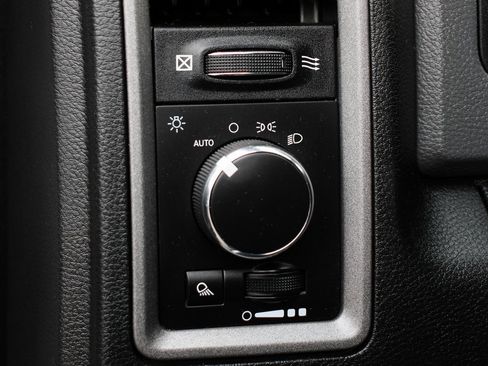 Used 2017 RAM 2500 Tradesman w/ Popular Equipment Group image 18