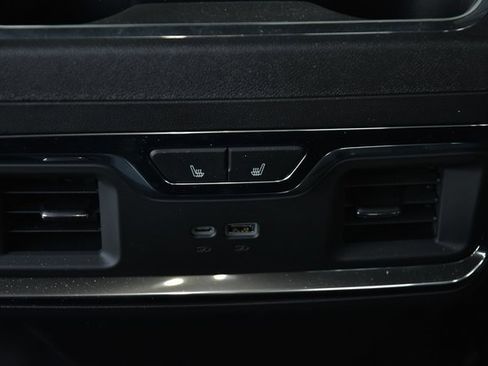 Used 2024 GMC Sierra 1500 Denali w/ Technology Package image 31