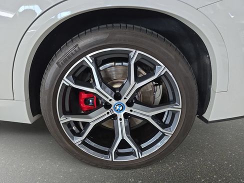 Used 2024 BMW X5 xDrive50e w/ M Sport Package AWD/4WD image 32