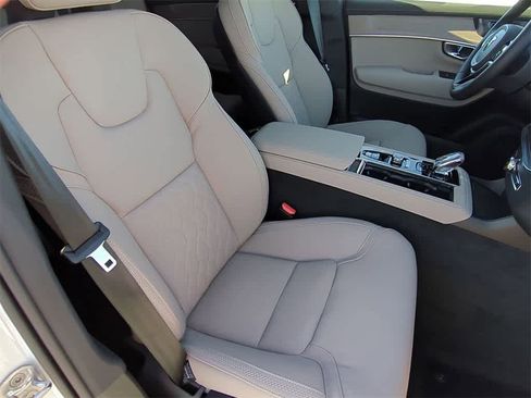 New 2026 Volvo XC90 B6 Plus w/ Protection Package Premier image 21