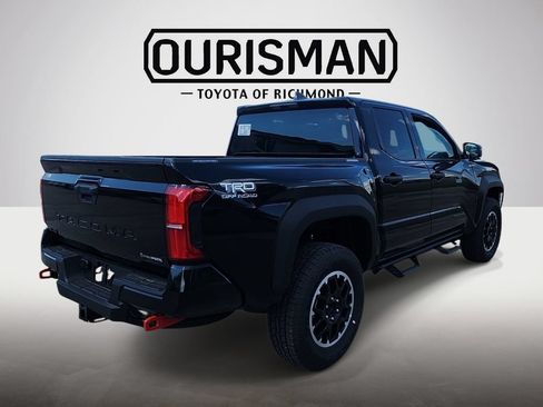 Used 2025 Toyota Tacoma TRD Sport AWD/4WD image 7