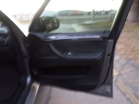 Used 2007 BMW X5 4.8i image 10