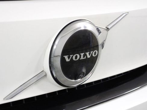 Certified 2023 Volvo C40 P8 Recharge Plus AWD/4WD image 25