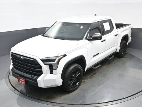 Used 2023 Toyota Tundra SR5 AWD/4WD image 34
