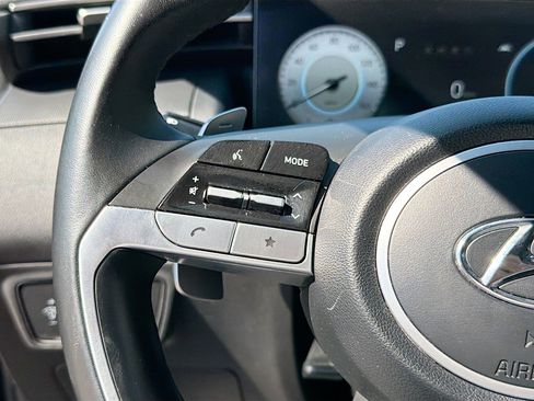 Used 2022 Hyundai Santa Cruz SEL Premium image 32