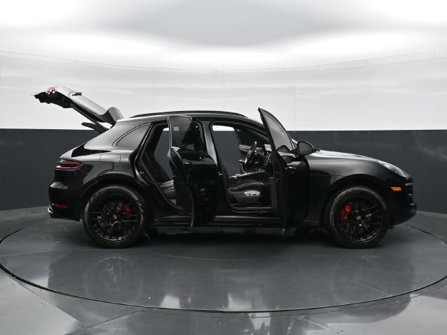 Used 2018 Porsche Macan GTS AWD/4WD image 55