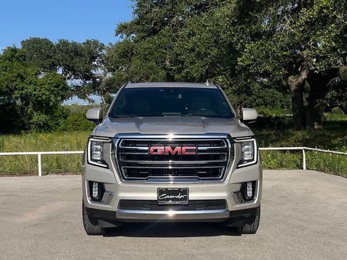 Used 2023 GMC Yukon XL SLT RWD image 2