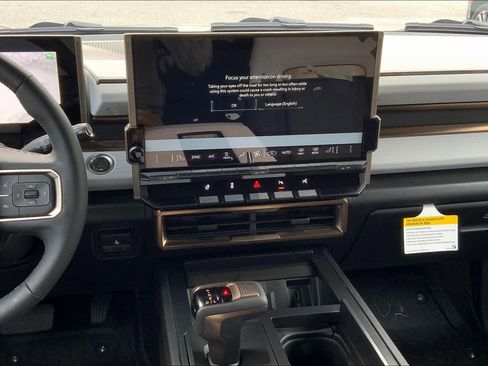 New 2025 GMC Hummer EV 2X image 7