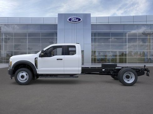 New 2026 Ford F550 4x4 Supercab Super Duty image 32