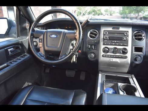 Used 2017 Ford Expedition XL AWD/4WD image 29