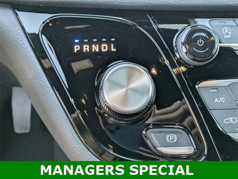 New 2026 Chrysler Pacifica Select image 21