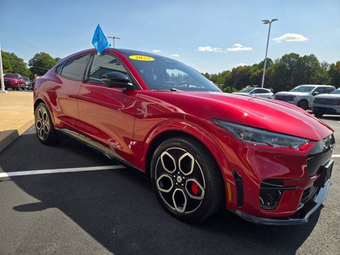 Certified 2023 Ford Mustang Mach-E GT image 4