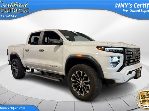 Used 2023 GMC Canyon Denali AWD/4WD image 3