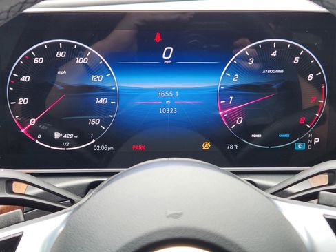 Used 2025 Mercedes-Benz C 300 Sedan image 9