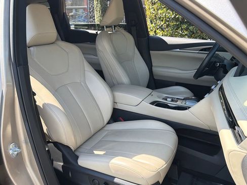 Used 2023 INFINITI QX60 Luxe image 35