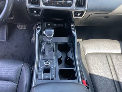 Used 2021 Kia Sorento EX w/ Panoramic Sunroof Package AWD/4WD image 22