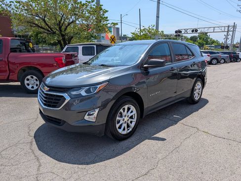Used 2020 Chevrolet Equinox LS FWD image 3