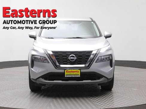 Used 2023 Nissan Rogue SV AWD/4WD image 2