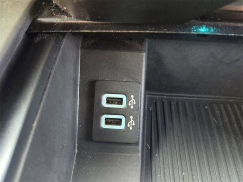 Used 2018 Ford F150 Raptor w/ Exterior Graphics Package image 26