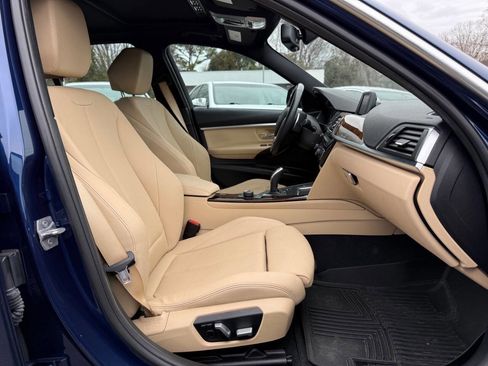 Used 2018 BMW 330i Sedan w/ Convenience Package image 13