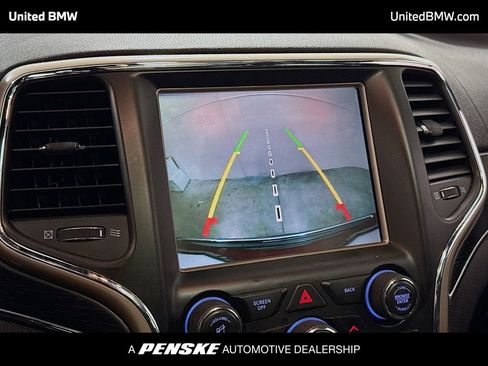Used 2015 Jeep Grand Cherokee Summit image 9