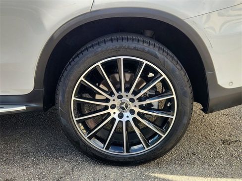 Used 2022 Mercedes-Benz GLC 300 image 31