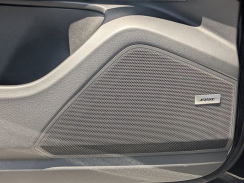 Used 2025 Porsche Cayenne Coupe image 14