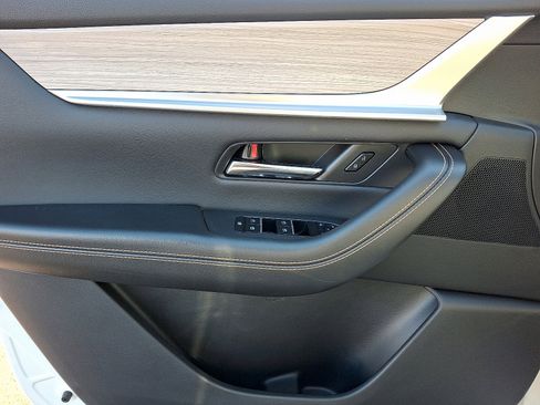 Certified 2024 MAZDA CX-90 Plug-In Hybrid w/ Premium Pkg image 15