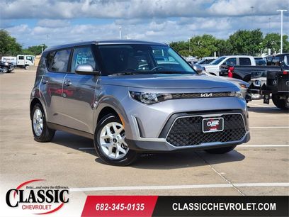Used 2025 Kia Soul LX w/ LX Technology Package