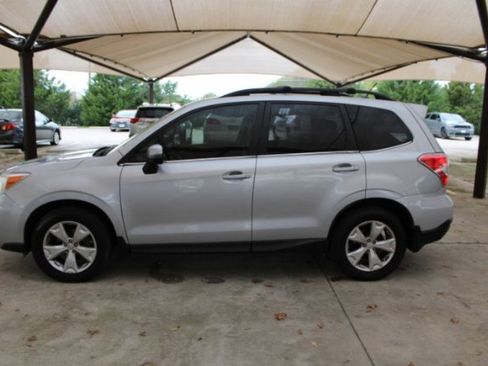 Used 2014 Subaru Forester 2.5i Touring image 4