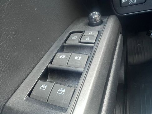 Used 2023 Toyota Tacoma TRD Off-Road AWD/4WD image 28