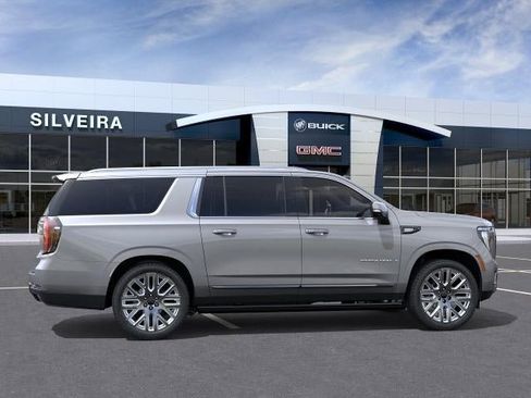 New 2026 GMC Yukon XL Denali Ultimate AWD/4WD image 5