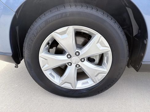 Used 2015 Subaru Forester 2.5i w/ Alloy Wheel Package AWD/4WD image 16