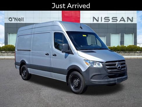 Used 2021 Mercedes-Benz Sprinter 2500 w/ Driver Convenience Package image 1