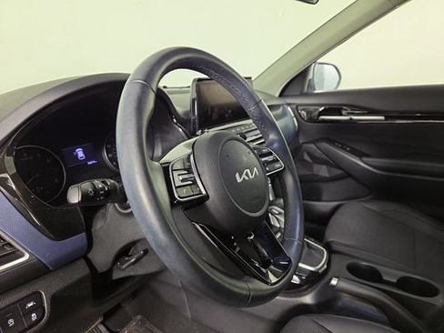 Certified 2023 Kia Seltos S w/ Navigation Package AWD/4WD image 13
