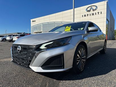 Used 2023 Nissan Altima 2.5 SV w/ SV Premium Package