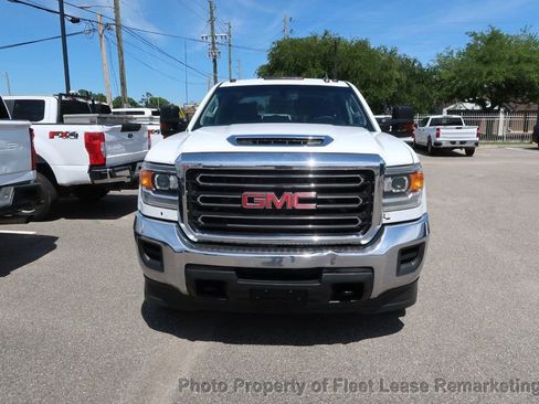 Used 2019 GMC Sierra 3500 4x4 Crew Cab w/ Sierra Convenience Package image 8