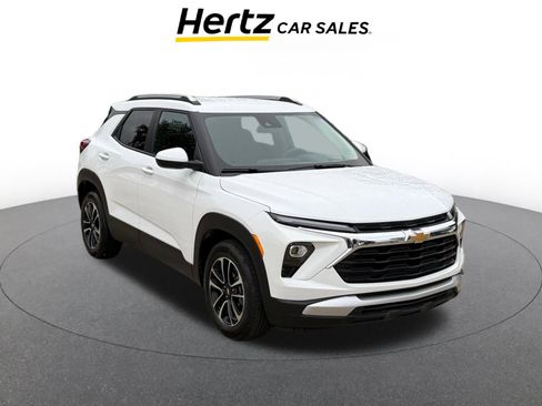 Used 2025 Chevrolet TrailBlazer LT image 1