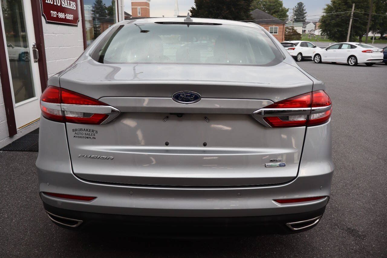 Used 2020 Ford Fusion SE AWD/4WD image 3