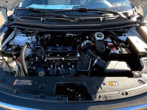 Used 2018 Ford Explorer Base image 9