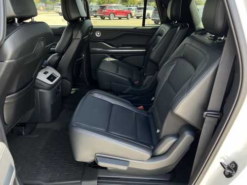 New 2025 Lincoln Navigator L Reserve w/ Jet Appearance Package image 25