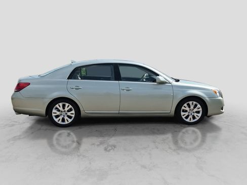 Used 2008 Toyota Avalon XLS FWD image 9