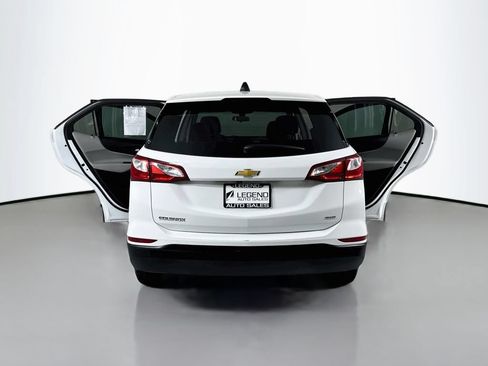 Used 2019 Chevrolet Equinox LS AWD/4WD image 22