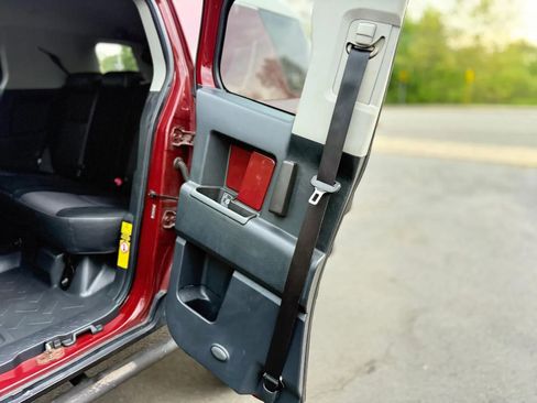 Used 2010 Toyota FJ Cruiser 4WD image 25